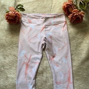 BRAND NEW Fabletics workout leggings